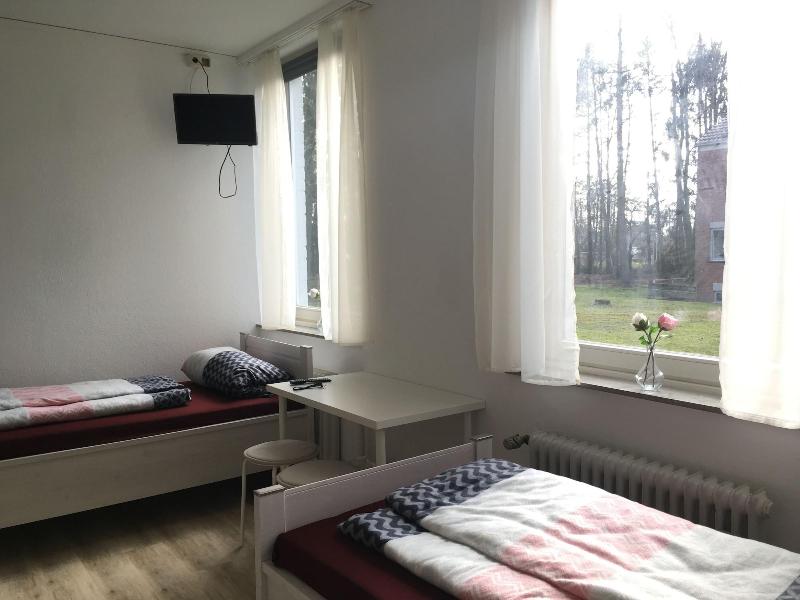 Pension Highway 3 Sennestadt-Bielefeld image