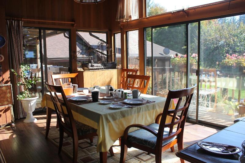 Coles Bay Vacation Retreat