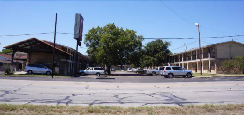 Ranch House Inn And Suites image