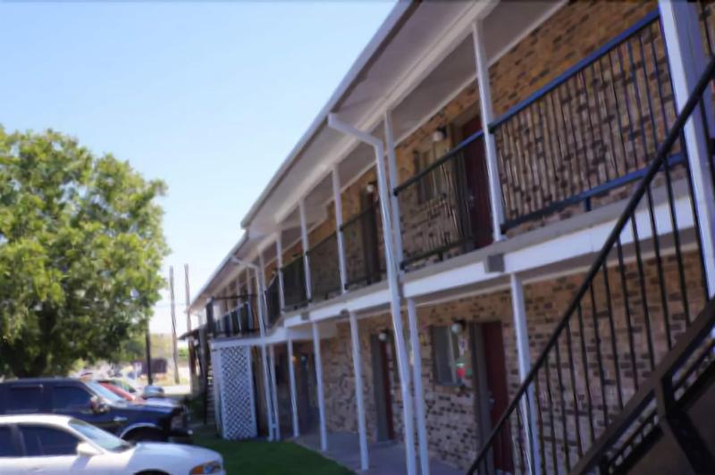 Ranch House Inn And Suites image