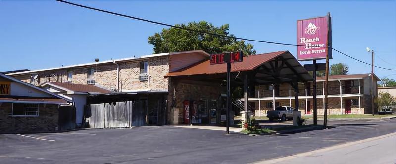 Ranch House Inn And Suites image