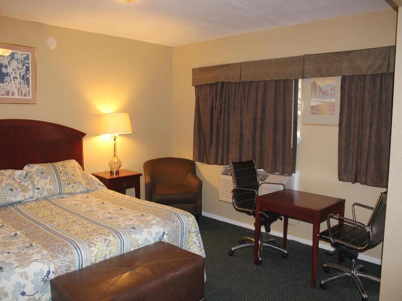 Ranch House Inn And Suites image