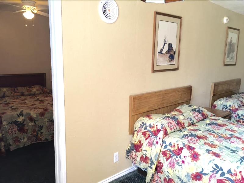 Ranch House Inn And Suites image