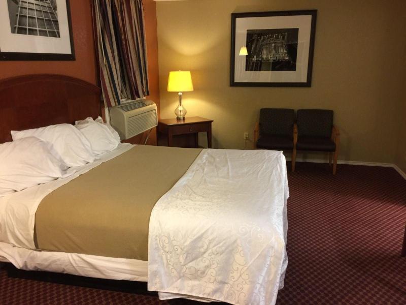 Ranch House Inn And Suites image