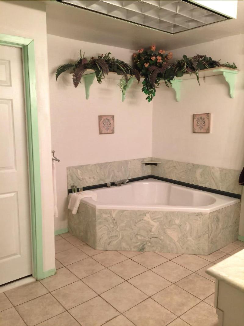 Ranch House Inn And Suites image