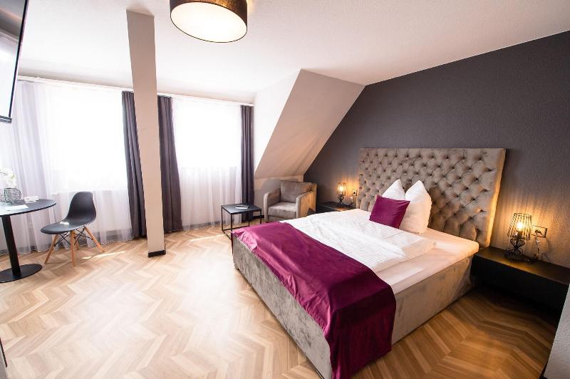 V Business Living Appartment image