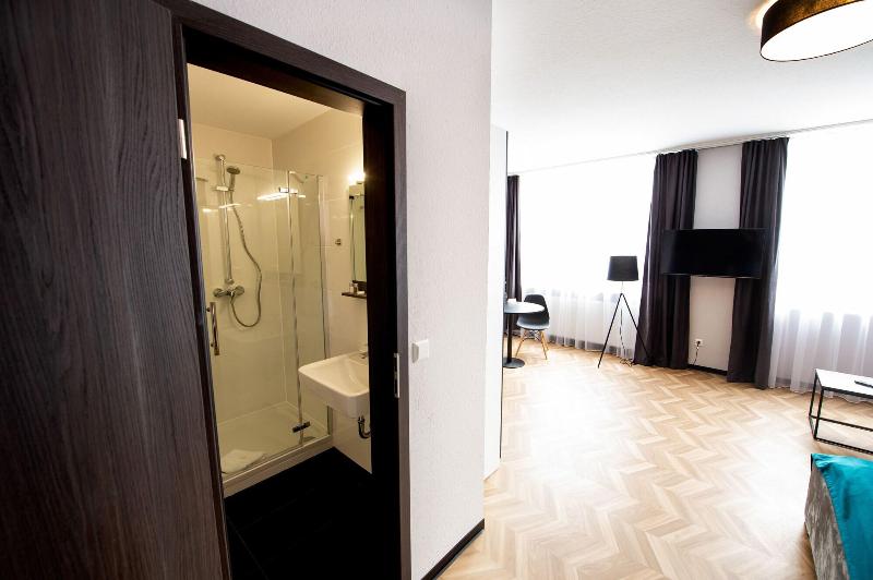 V Business Living Appartment image