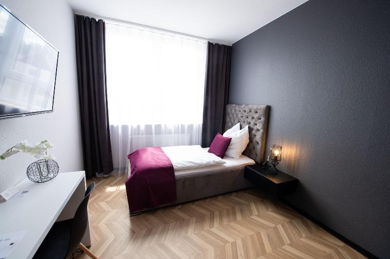 V Business Living Appartment image