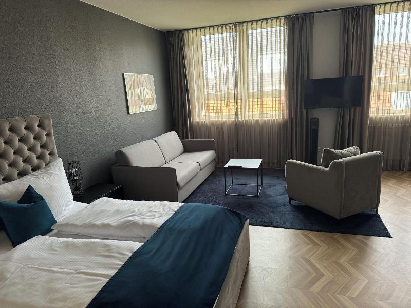 V Business Living Appartment image