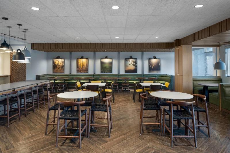 Fairfield Inn & Suites Kenosha Pleasant Prairie image