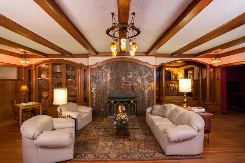 Stewart Inn image