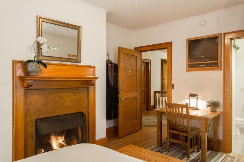 Stewart Inn image