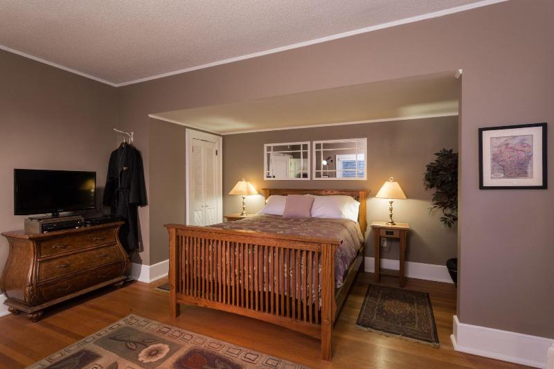 Stewart Inn image