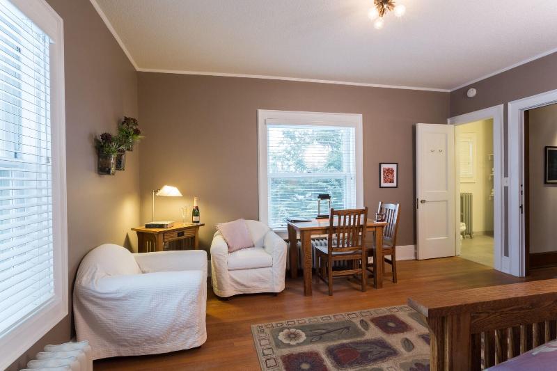 Stewart Inn image