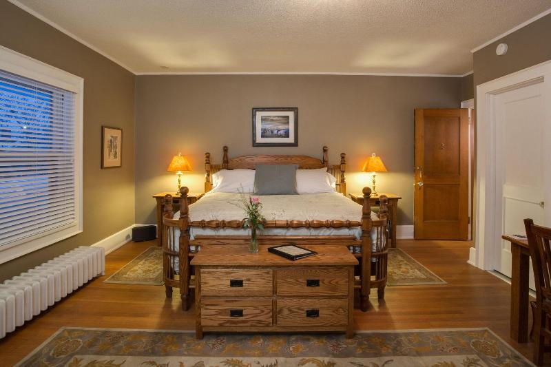 Stewart Inn image