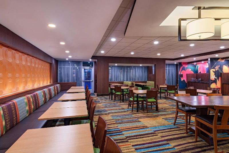 Fairfield Inn & Suites by Marriott Houston Richmon image