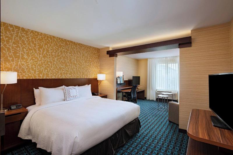 Fairfield Inn & Suites by Marriott Houston Richmon image