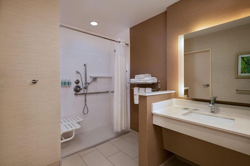 Fairfield Inn & Suites by Marriott Houston Richmon image