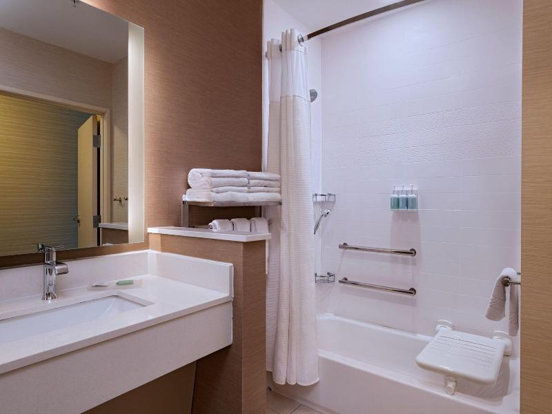 Fairfield Inn & Suites by Marriott Houston Richmon image