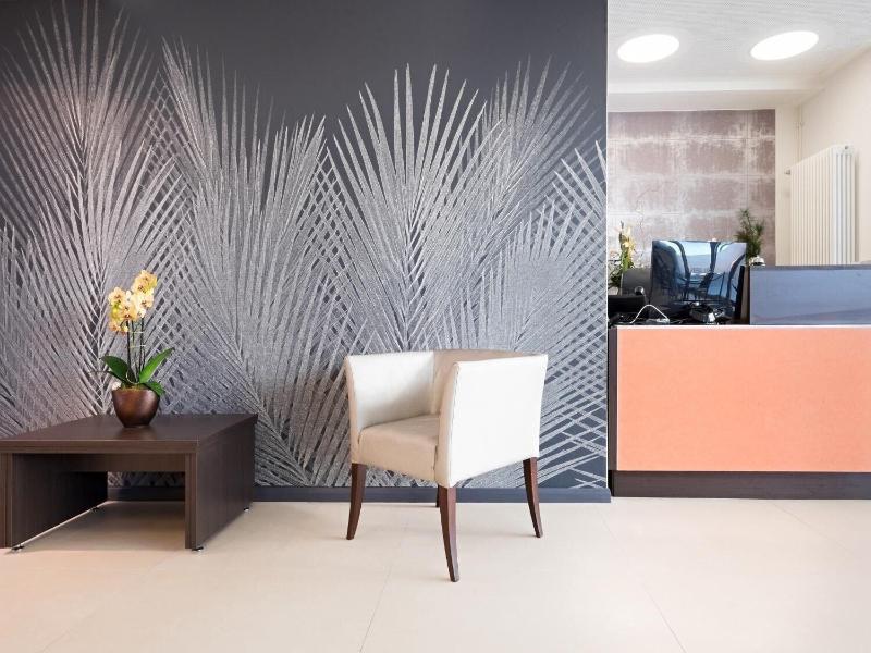 Boutique Hotel Bellevue image
