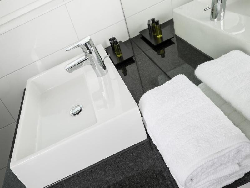 Boutique Hotel Bellevue image