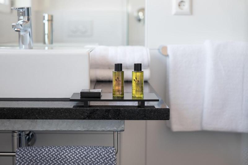 Boutique Hotel Bellevue image