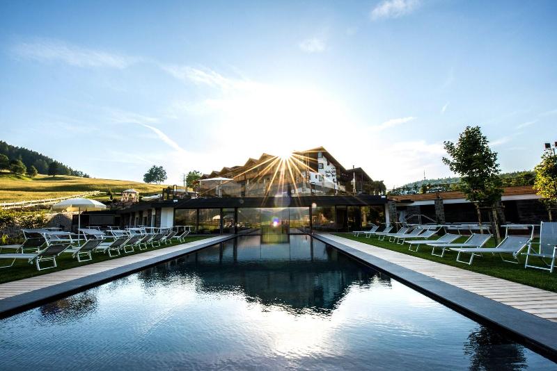 Hotel Pinei Nature & Spirit image