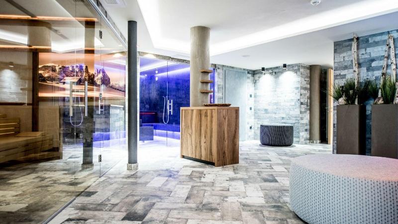 Hotel Pinei Nature & Spirit image
