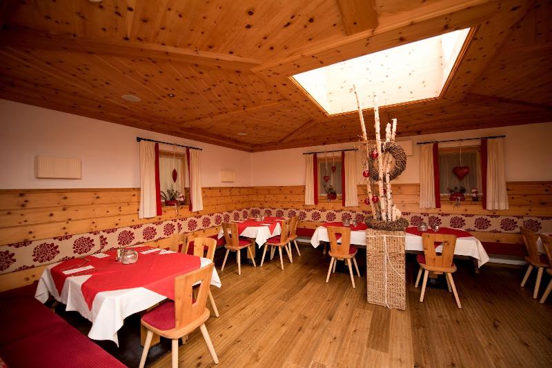 Hotel Pinei Nature & Spirit image