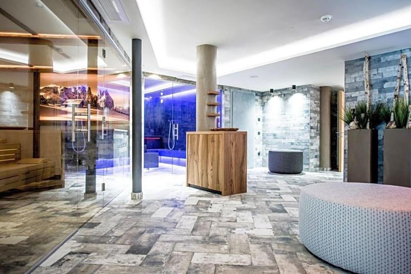 Hotel Pinei Nature & Spirit image