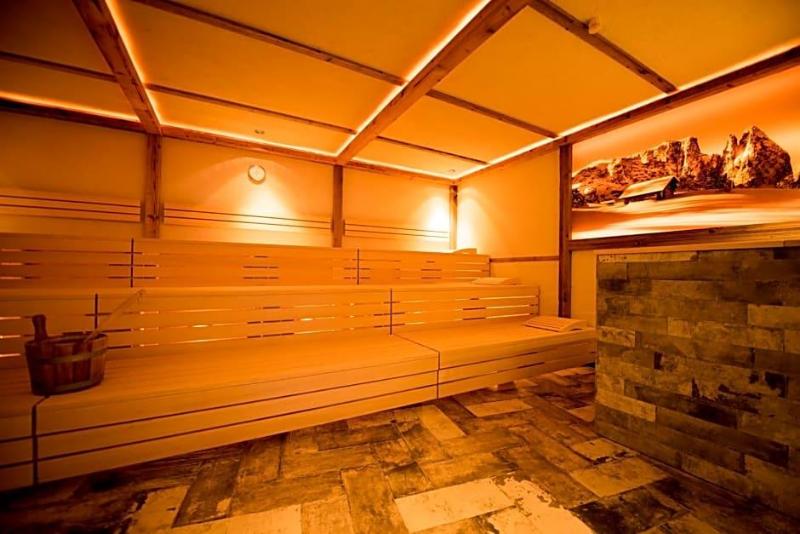 Hotel Pinei Nature & Spirit image