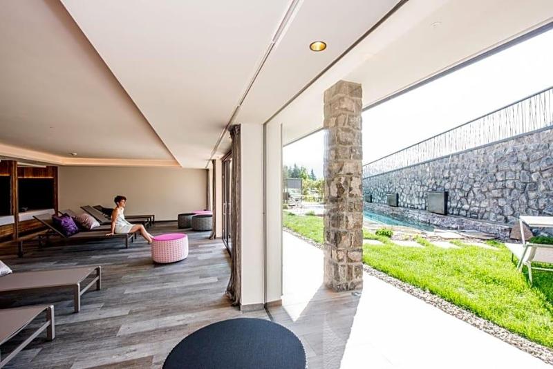 Hotel Pinei Nature & Spirit image