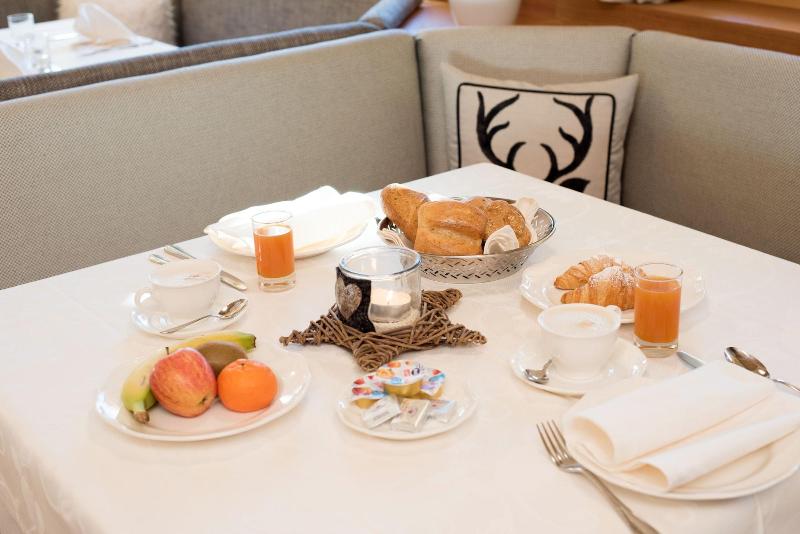 Hotel Pinei Nature & Spirit image