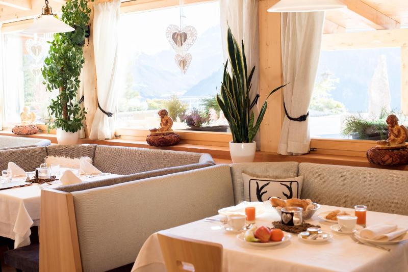 Hotel Pinei Nature & Spirit image