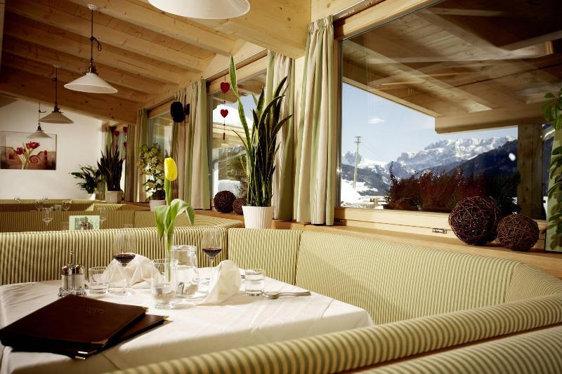 Hotel Pinei Nature & Spirit image