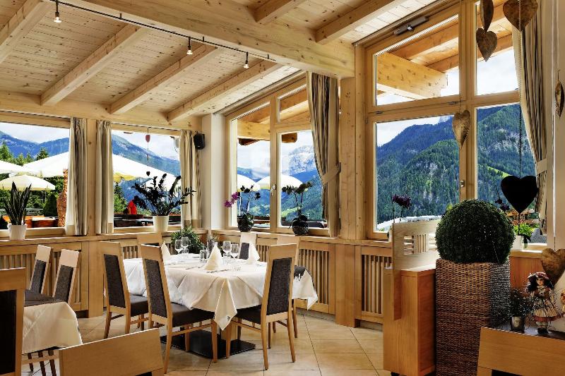 Hotel Pinei Nature & Spirit image