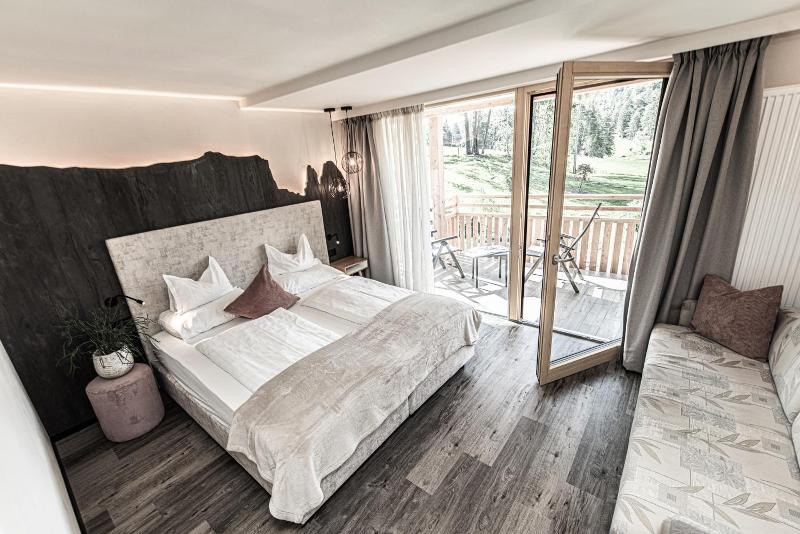 Hotel Pinei Nature & Spirit image