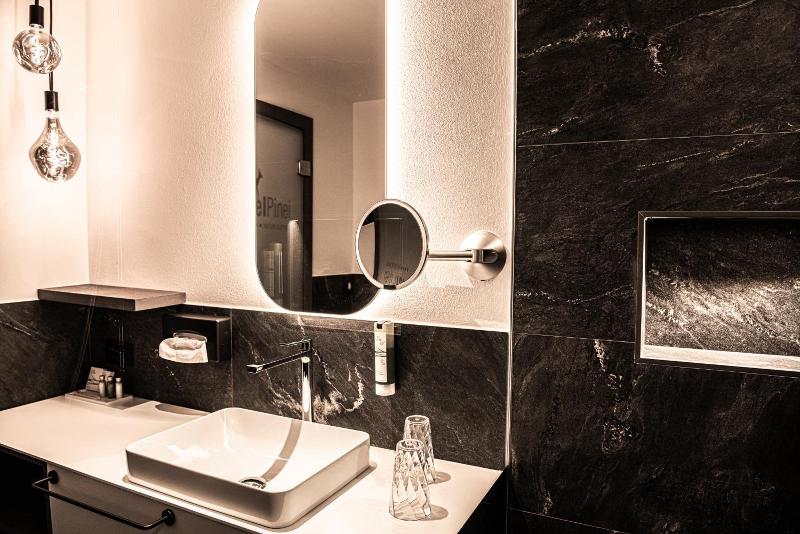 Hotel Pinei Nature & Spirit image
