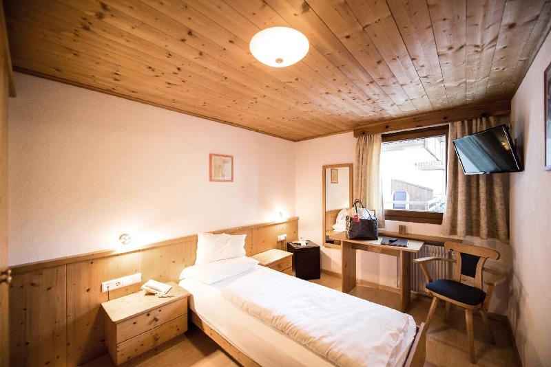 Hotel Pinei Nature & Spirit image