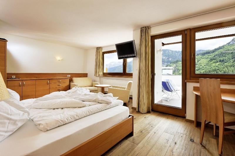 Hotel Pinei Nature & Spirit image