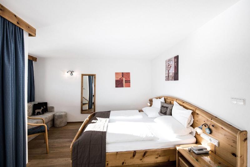 Hotel Pinei Nature & Spirit image