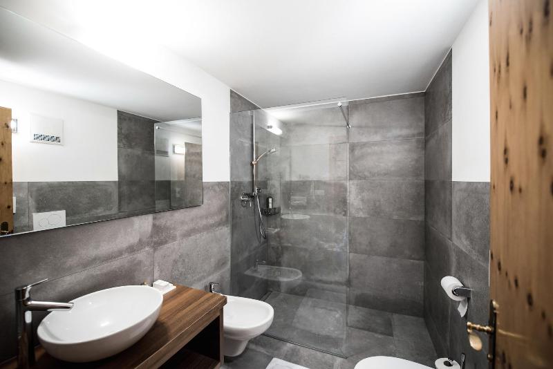 Hotel Pinei Nature & Spirit image