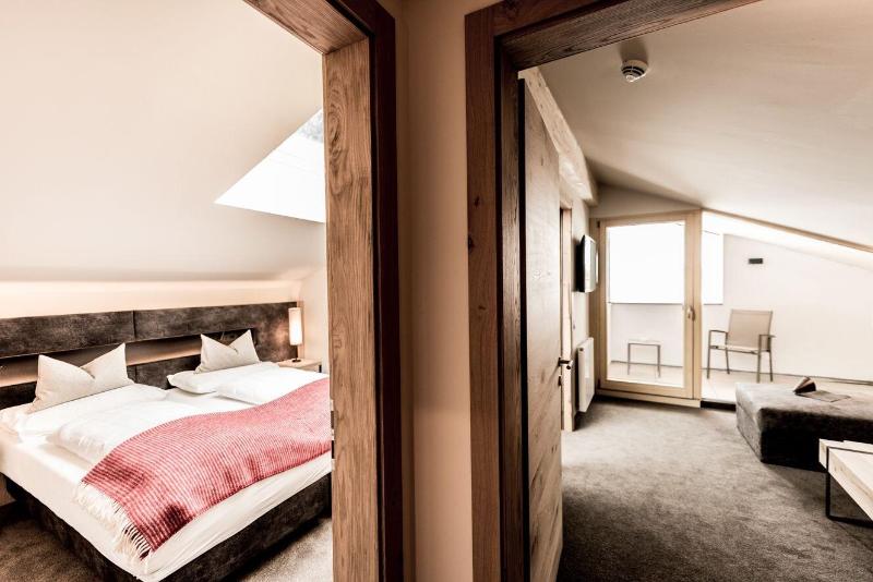 Hotel Pinei Nature & Spirit image