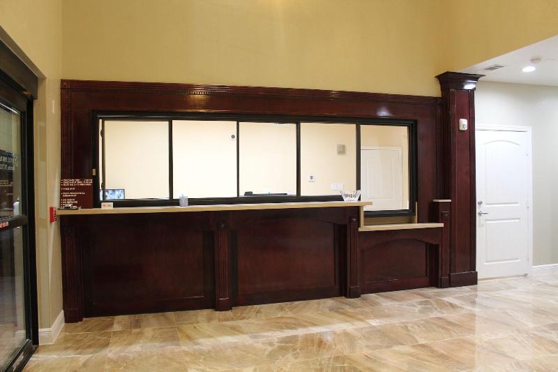 Express Inn & Suites - Bush Airport image