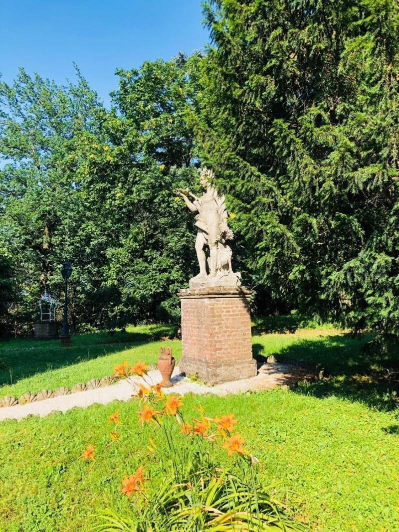 Charme Of Villa Capannina image