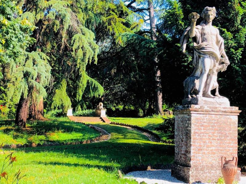 Charme Of Villa Capannina image
