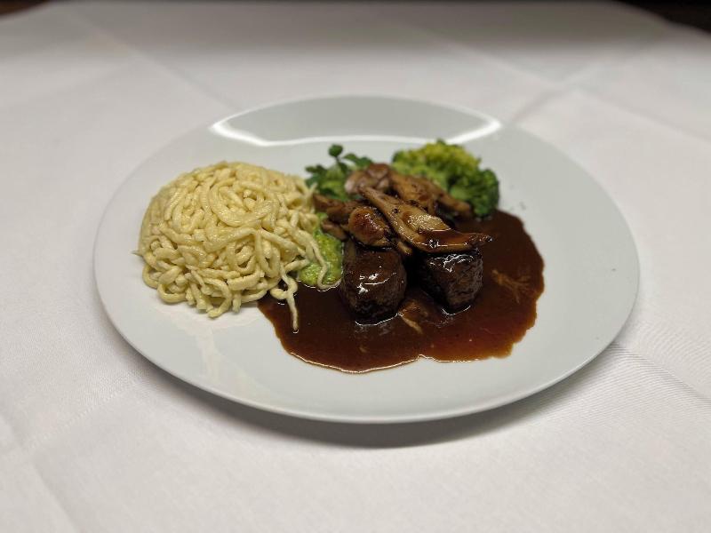 Hotel Restaurant Kaiserstuehler Hof image