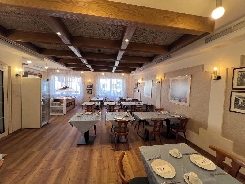 Hotel Restaurant Kaiserstuehler Hof image