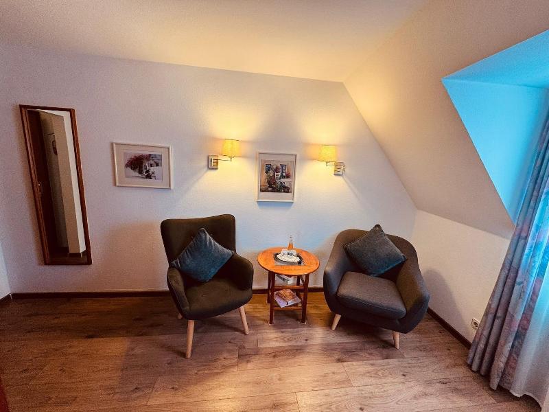 Hotel Restaurant Kaiserstuehler Hof image