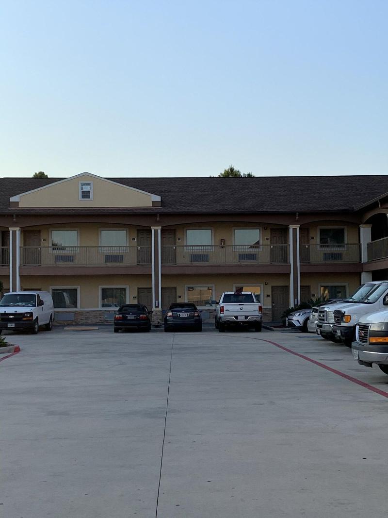 Downtowner Inns image